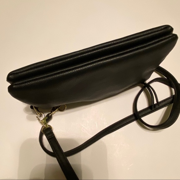 3/$25 Kenneth Cole Reaction crossbody purse - Picture 10 of 12